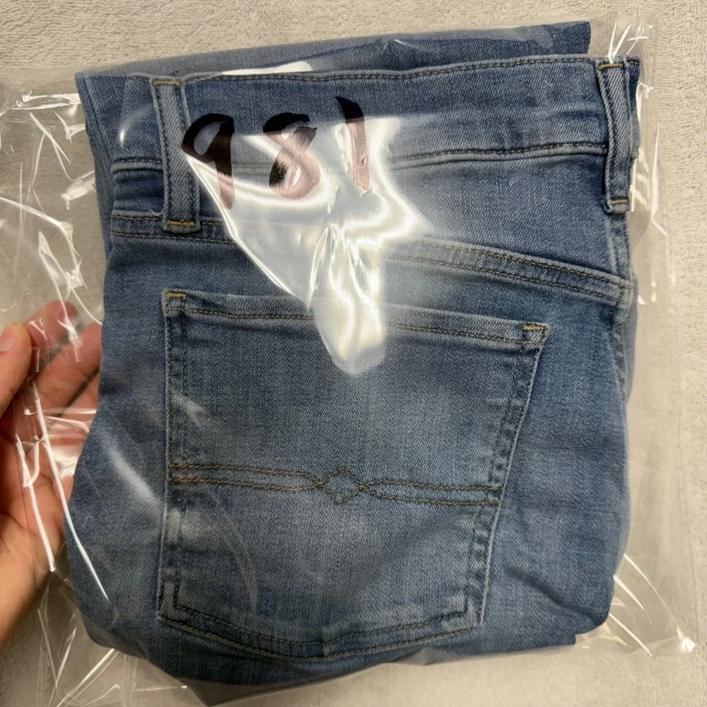 Lucky Brand‎ Sweet Mid Rise Straight Jeans Blue Distressed Denim 6/28 R